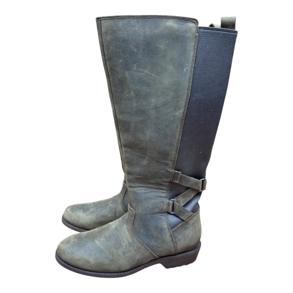 Teva women size 7 Stylish Knee-High Leather Boots